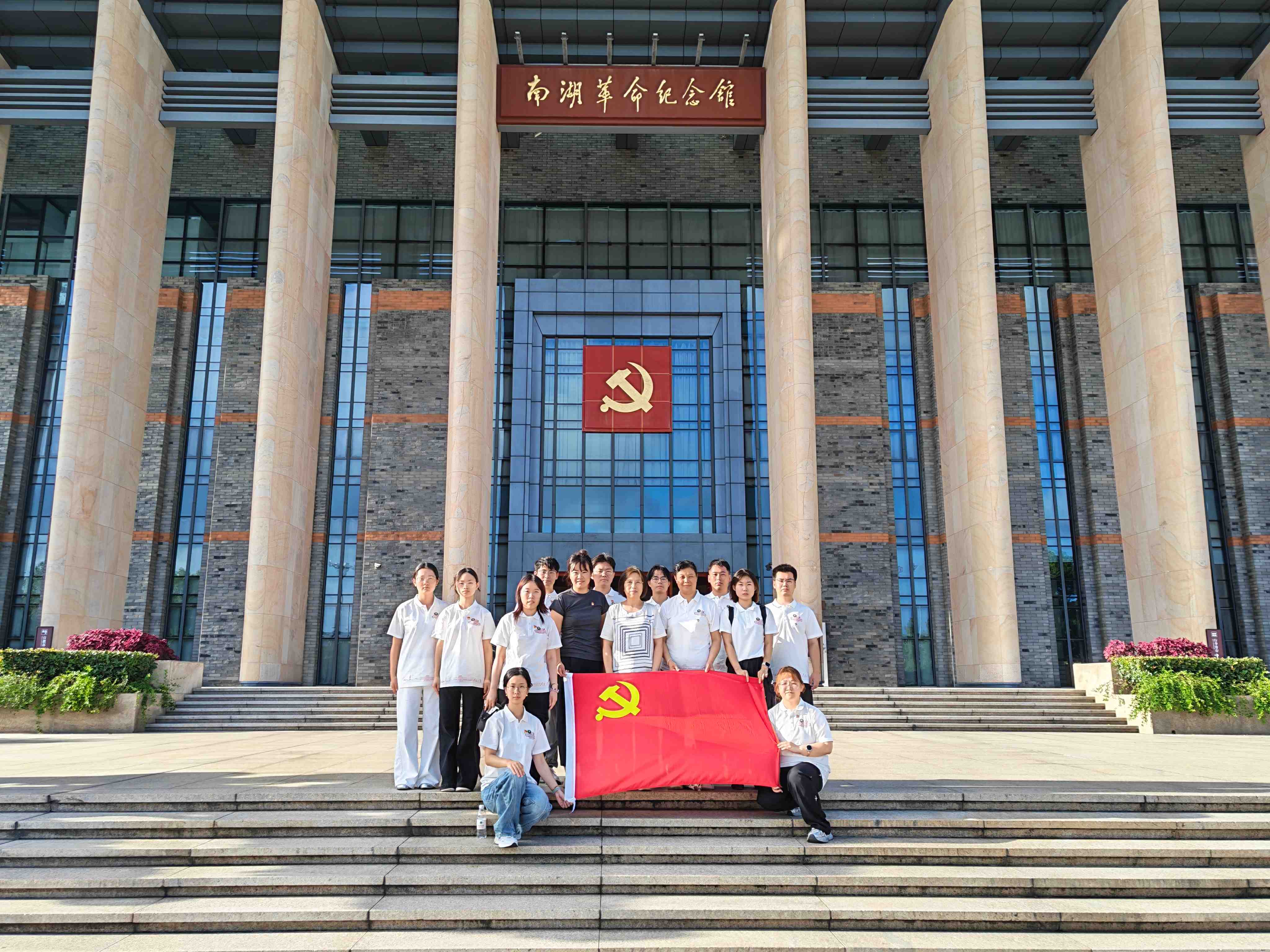 图1.jpg 图1.jpg
